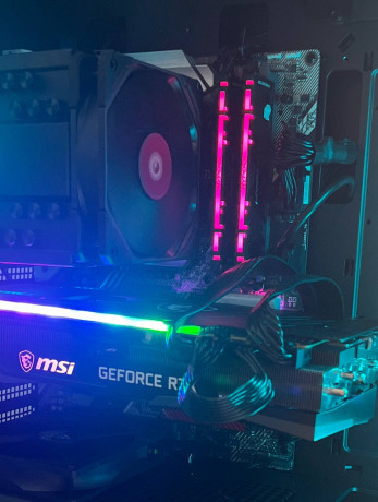 operativnaia-pamiat-hyperx-predator-rgb-ddr4-16-gb-28-gb-big-1