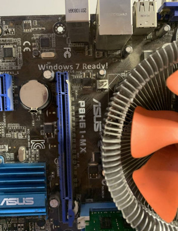 materinskaia-plata-asus-p8h61-mx-big-1