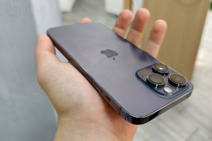 srocnaia-prodaza-korobka-est-est-kocki-na-bokax-malozametnye-big-1