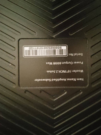 sabvufer-feikeer-s-vstroennym-usilitelem-diametr-dinamika-10-diuimov-maksimalnaia-moshhnost-do-800-v-big-2