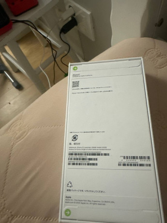 novyi-zapecatannyi-iphone-17-na-256gb-big-1