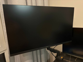 prodam-monitor-sanc-g72