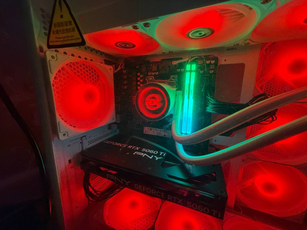 prodam-materinku-b650h-m-vmeste-s-processorom-ryzen-5-9600x-cena-dogovornaia-est-dostavka-big-0