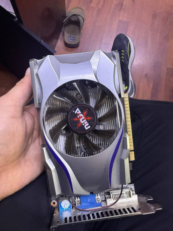 gtx-750-ti-2-gb-128-bit-big-0
