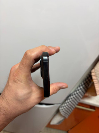 iphone-16-pro-256-gb-big-4