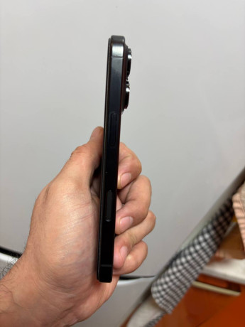 iphone-16-pro-256-gb-big-2