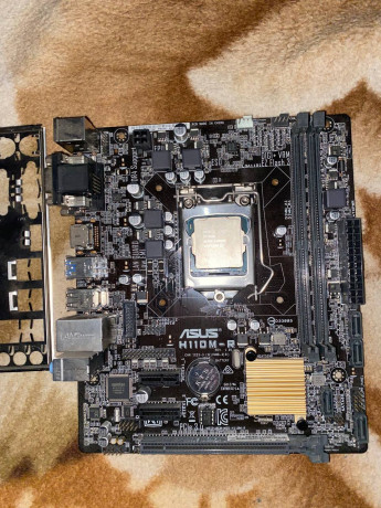 metriceskuiu-platu-s-processorom-h110m-r-i3-7100-big-0