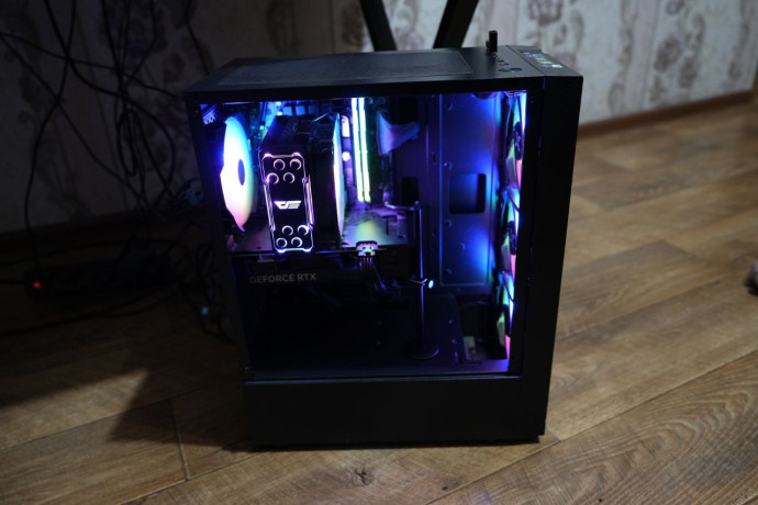 prodam-igrovoi-komp-sostoianie-otlicnoe-pokupal-letom-24-goda-v-sentiabre-25-goda-delal-polnuiu-cist-big-1