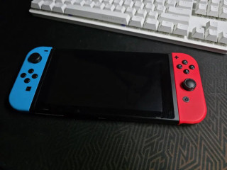 prodaiu-nintendo-switch-vtoroi-revizii-polnyi-komplekt-za-iskliuceniem-rodnogo-hdmi-kabelia-to-est-p