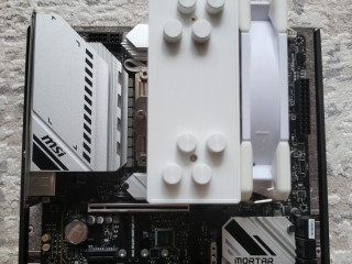 materinskaia-platamag-b560m-mortar-wifi