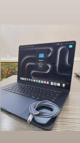 macbook-air-15-m2-2023-goda-big-0