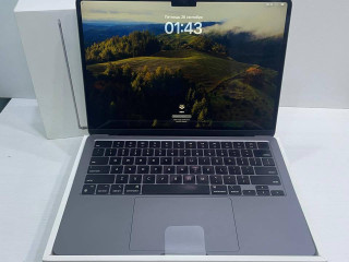 macbook-air-13-m3-2024-goda