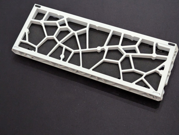 magnitnaia-igrovaia-klaviatura-mad-60he-holy60-big-1