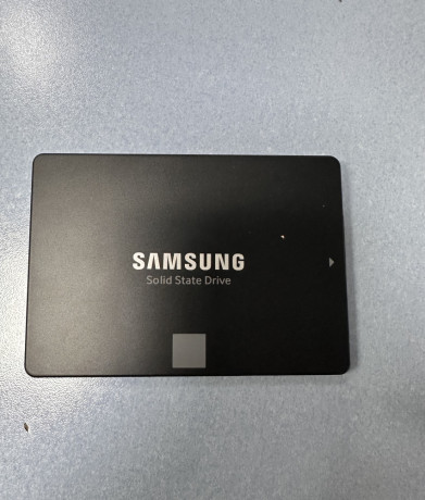 samsung-ssd-860-evo-500-gb-big-2