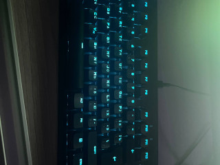 prodam-klaviaturu-logitech-g-pro