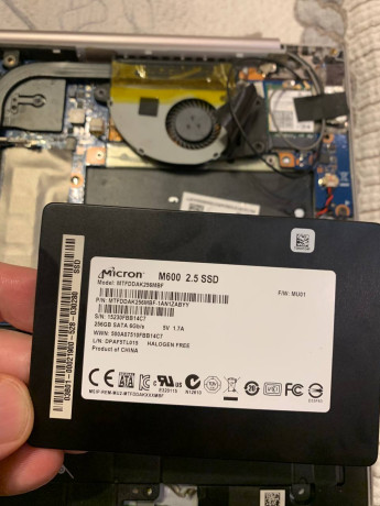 prodaiu-asus-zenbook-ux303l-na-zapcasti-big-3