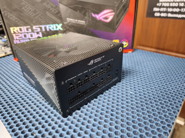 prodam-blok-pitaniia-asus-rog-aura-1200w-atx-30-big-1