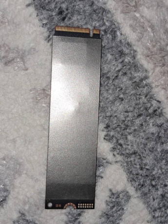 prodam-ssd-512-cena40000tg-big-0