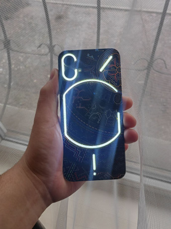 prodam-nothing-phone-1-8128-big-2