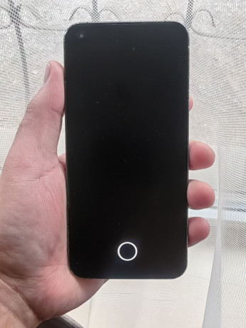 prodam-nothing-phone-1-8128-big-1