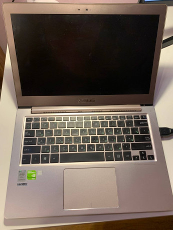 prodaiu-noutbuk-asus-zenbook-ux303l-big-0