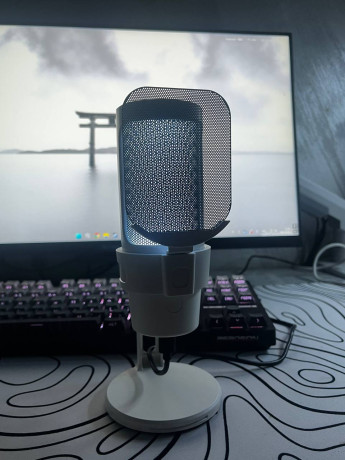 prodam-mikrofon-big-0