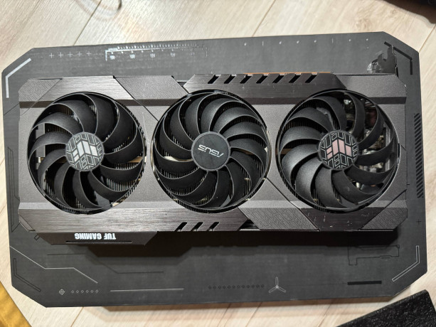 rx6900xt-16gb-s-korobkoi-obsluzena-big-0