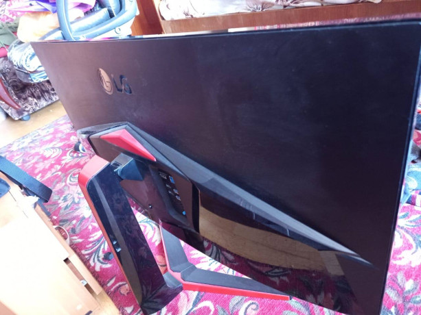 prodam-monitor-lg-34-diuima-144-gerc-v-xorosem-sostoianii-big-1