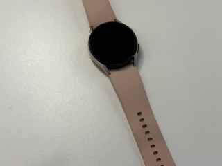 prodam-smart-casy-samsung-galaxy-watch-4-40mm