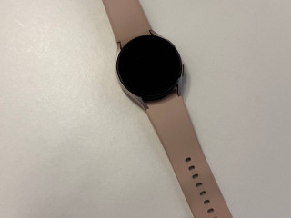 prodam-smart-casy-samsung-galaxy-watch-4-40mm