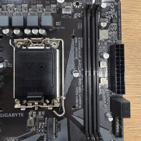 gigabyte-h610m-s2h-big-1