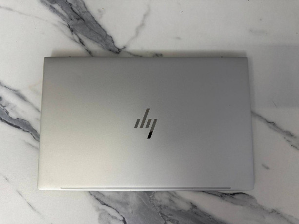 noutbuk-hp-14-sostoianie-otlicnoe-ne-tormozit-i-net-silnyx-vnesnix-minusov-big-1