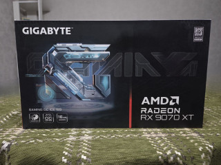 prodaetsia-videokarta-rx-9070-xt-gigabyte-gaming-oc-ice-belaia