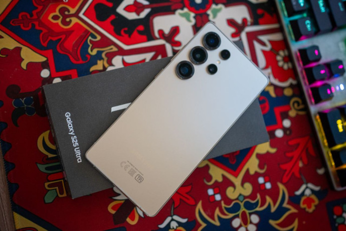 galaxy-s25-ultra-512-gb-v-idealnom-sostoianii-big-0