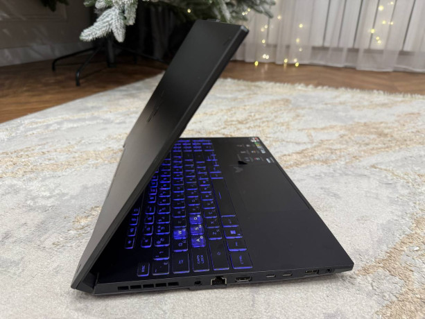 prodaetsia-premium-klassa-noutbuk-igrovoi-asus-tuf-gaming-a15-big-4