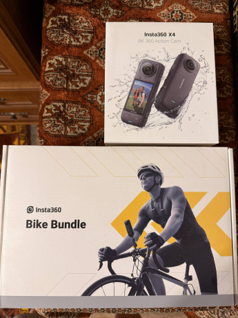 prodam-eksn-kameru-insta-360-x4-vmeste-s-bike-bundle-korobka-vsia-komplektaciia-tripod-sostoianie-big-0