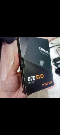 ssd-4tb-samsung-big-0