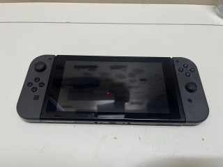 prodaiu-nintendo-switch-2rev-non-oled