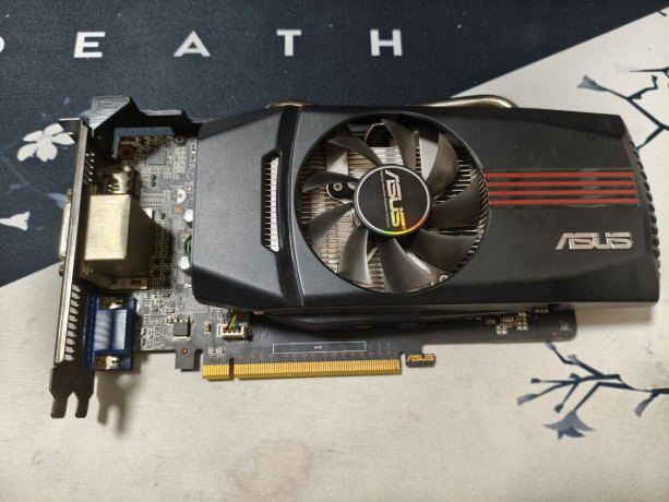 videokarta-gtx-650-1gb-gddr5-polnostiu-ispravnaia-big-0