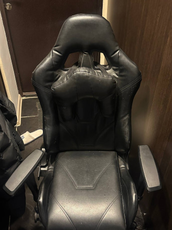 prodam-stul-aerocool-peretianutyi-na-cernuiu-kozu-big-0