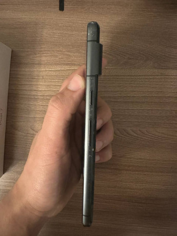 prodam-smartfon-google-pixel-7-telefon-pokupalsia-v-avguste-2023-goda-korobka-snur-imeetsia-est-k-big-2