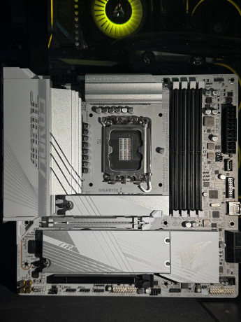 prodam-materinku-gigabyte-aorus-b760m-elite-x-ax-big-0