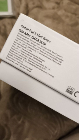 prodam-planset-redmi-pad-90000-kuplen-v-dekabre-eshhe-na-garantii-big-0