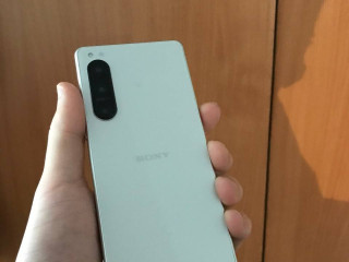 obmeniaiu-symkent-sony-xperia-5-iv-128-8-po-sostoianiiu-1010-carapin-po-korpusu-i-displeiu-netu-na