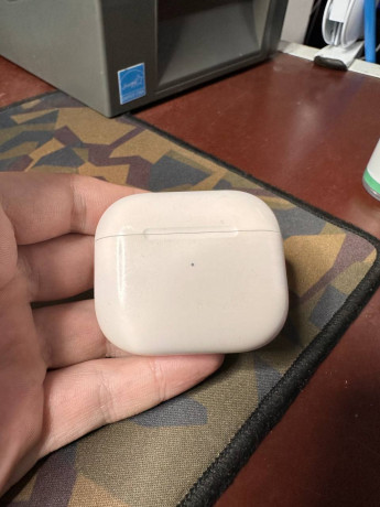 prodam-air-pods-3-original-big-0