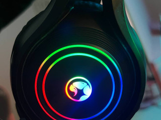 prodam-nausniki-novye-v-korobke-dostavalis-1-raz-xorosii-zvuk-i-zvucanie