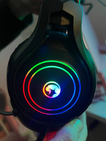 prodam-nausniki-novye-v-korobke-dostavalis-1-raz-xorosii-zvuk-i-zvucanie-big-0