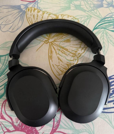 prodam-razer-barracuda-cernyi-cena-dogovornaia-sostoianie-idealnoe-almaty-big-2