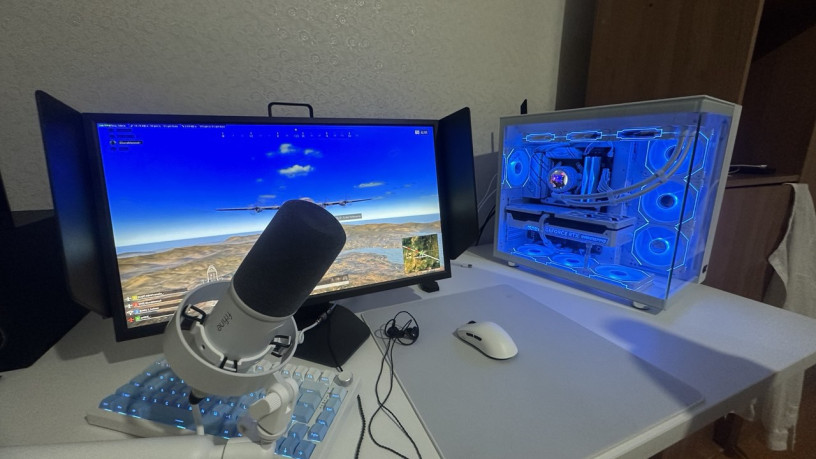 prodam-white-gaming-setup-big-0