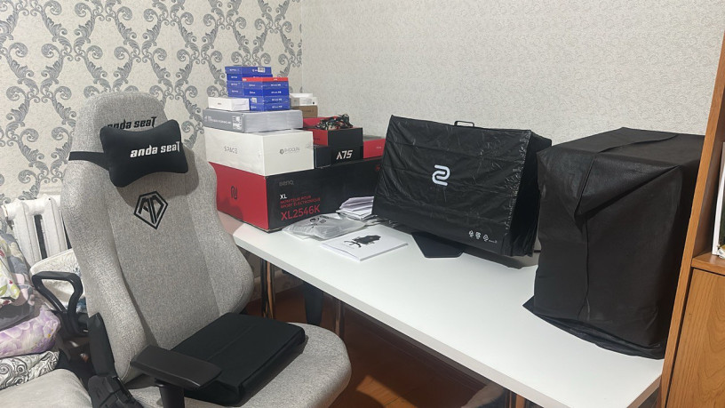 prodam-white-gaming-setup-big-1